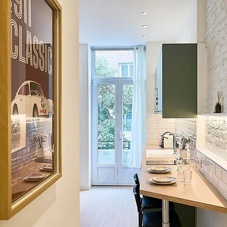One-bedroom In The Heart Of 아파트 *